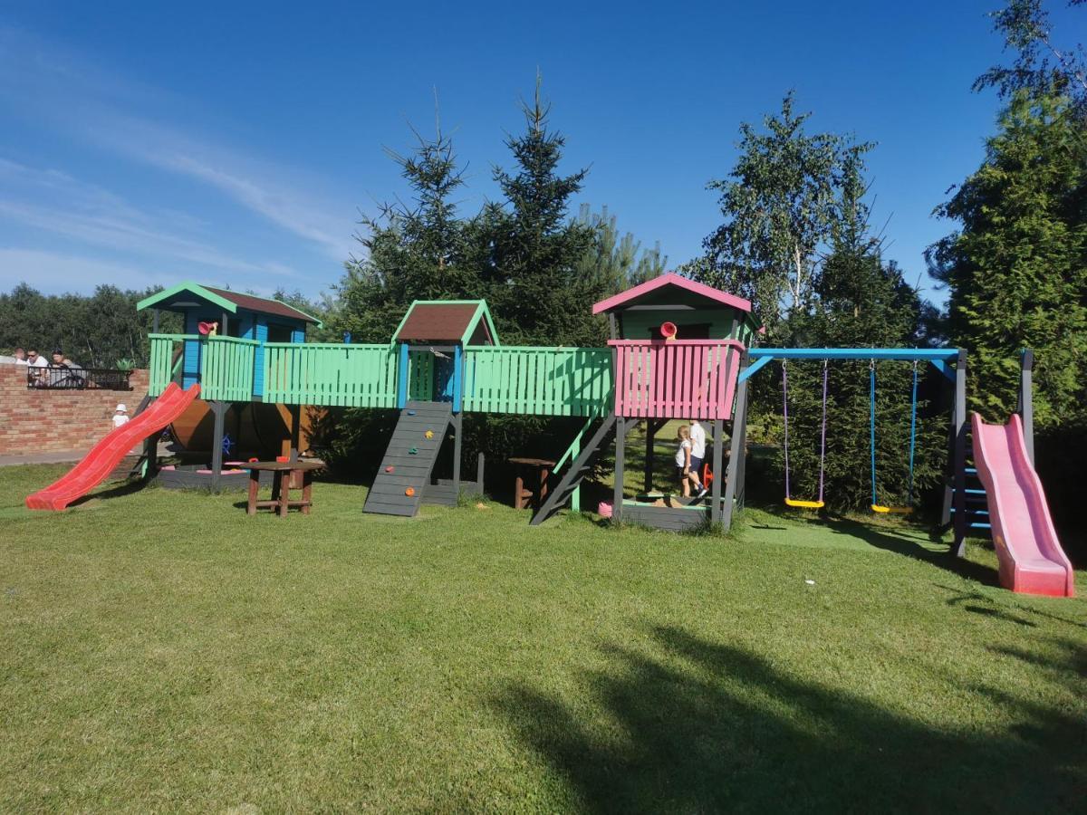 Dworek Nad Stawem & Laznia Piwna Ostrow Mazowiecka Ngoại thất bức ảnh