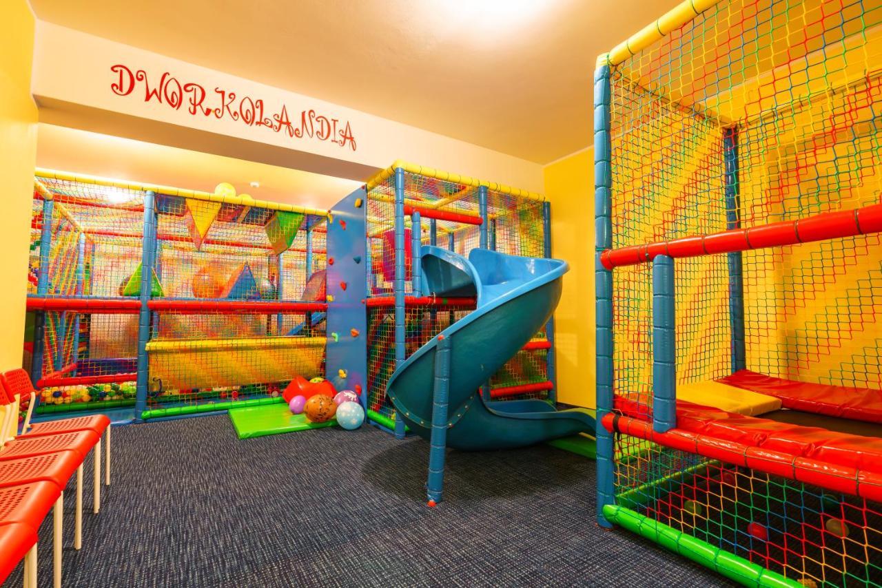Dworek Nad Stawem & Laznia Piwna Ostrow Mazowiecka Ngoại thất bức ảnh