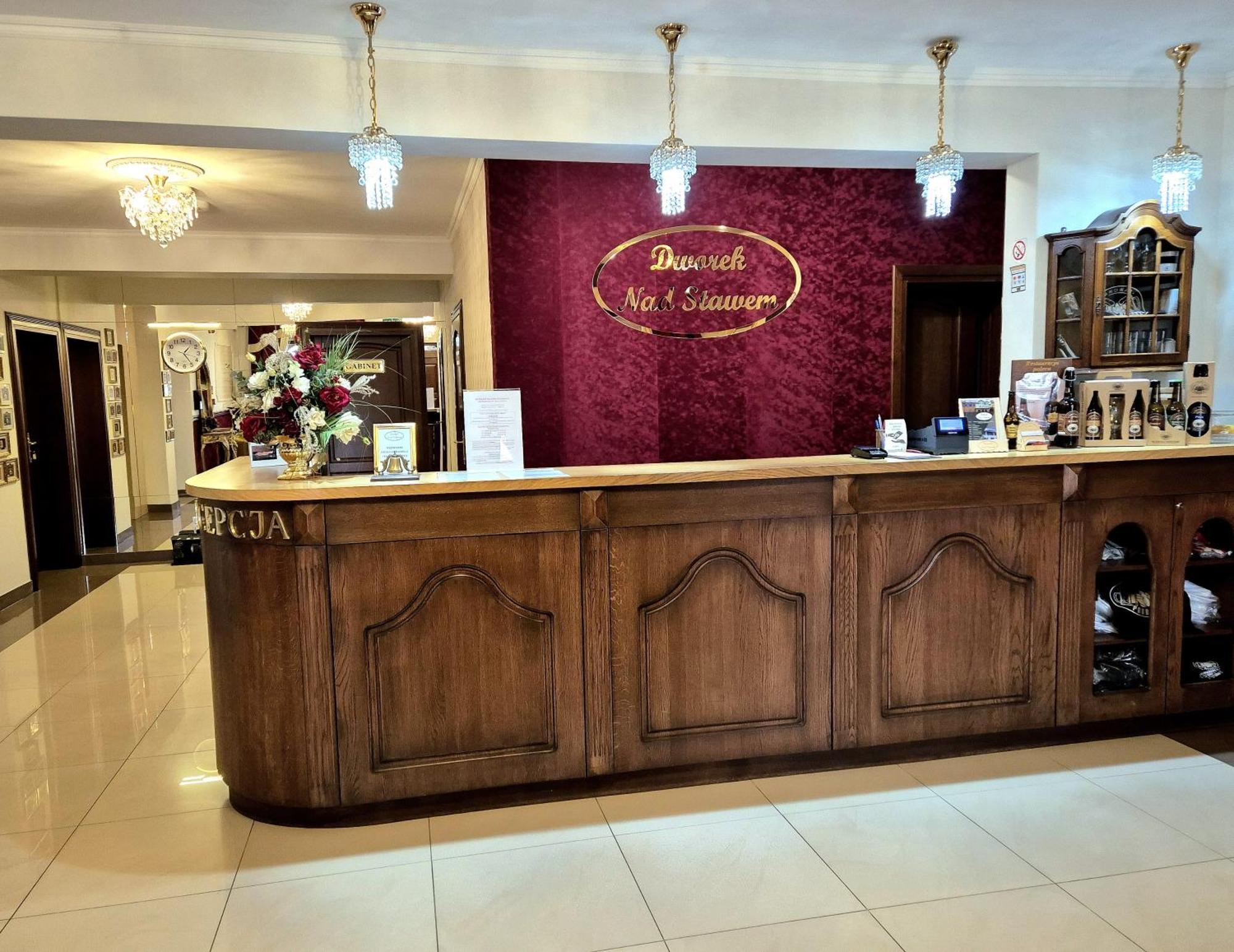 Dworek Nad Stawem & Laznia Piwna Ostrow Mazowiecka Ngoại thất bức ảnh